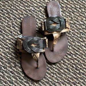 Super cute Kiss snakeskin Sandal